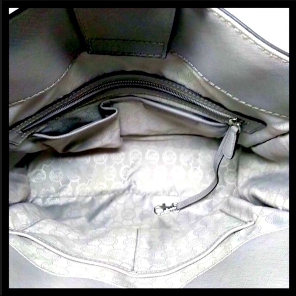 MICHAEL KORS Hamilton Large Micro Studded Leather Tote Pearl Grey - Picture 7 of 8